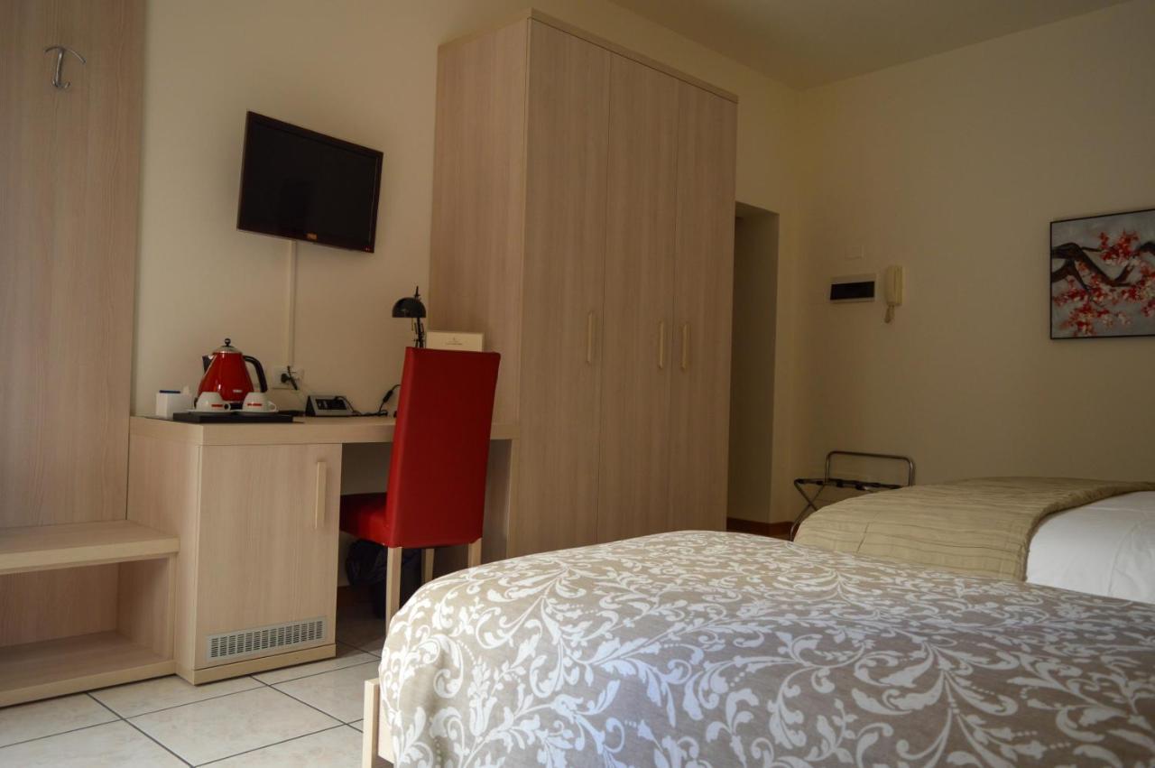 La Contrada Bed and Breakfast Sarnico Buitenkant foto