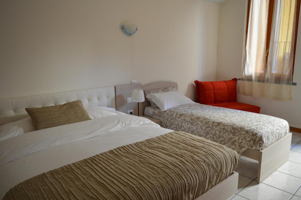 La Contrada Bed and Breakfast Sarnico Buitenkant foto