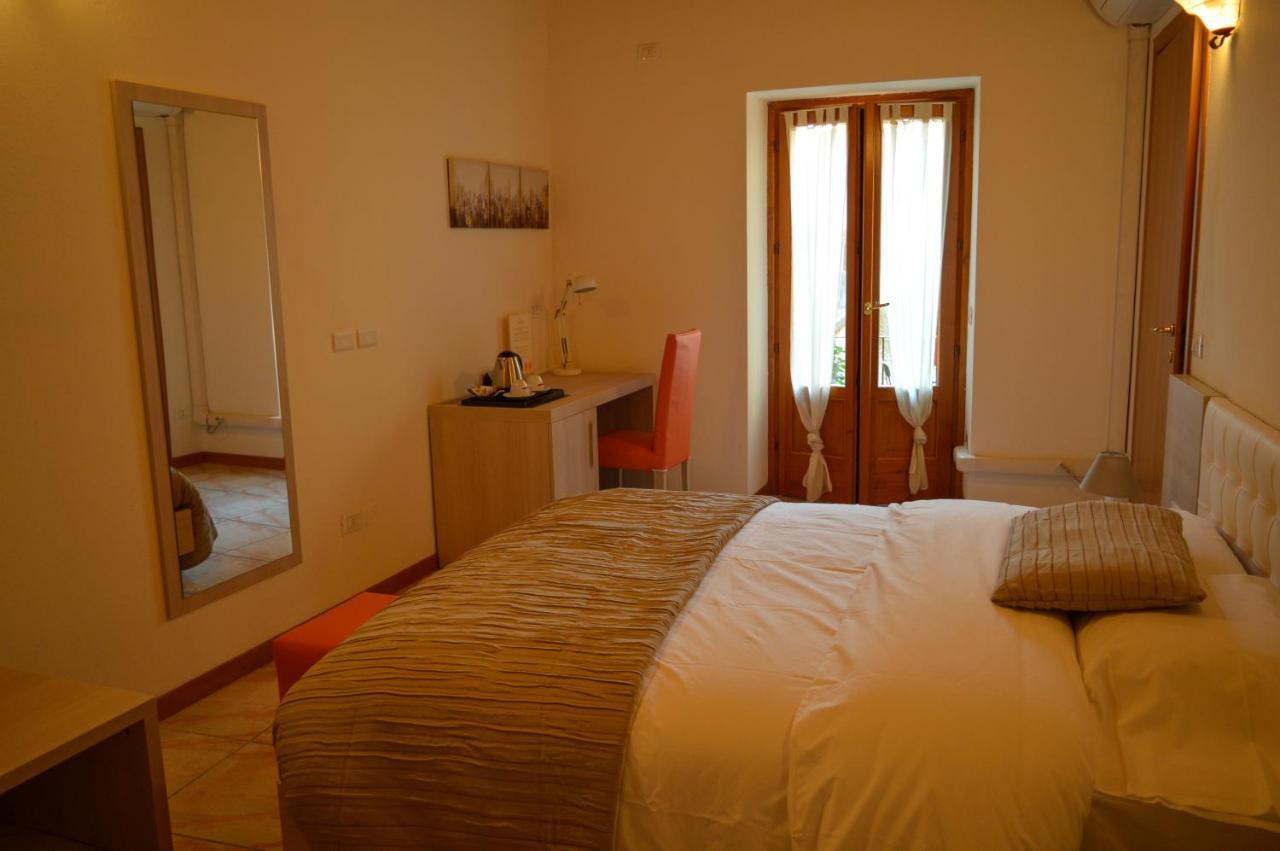 La Contrada Bed and Breakfast Sarnico Buitenkant foto