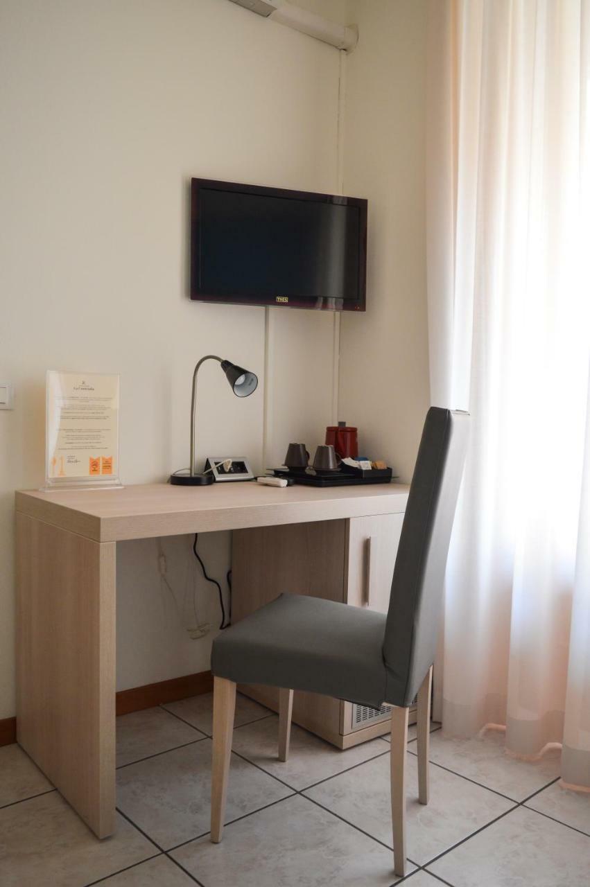 La Contrada Bed and Breakfast Sarnico Buitenkant foto