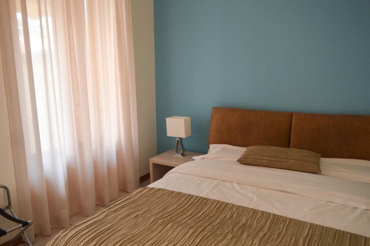 La Contrada Bed and Breakfast Sarnico Buitenkant foto