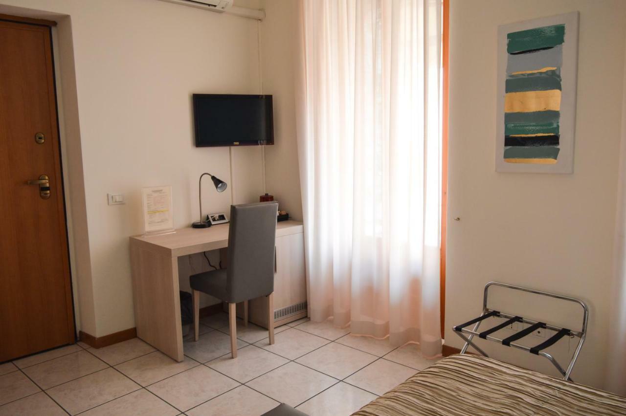La Contrada Bed and Breakfast Sarnico Buitenkant foto